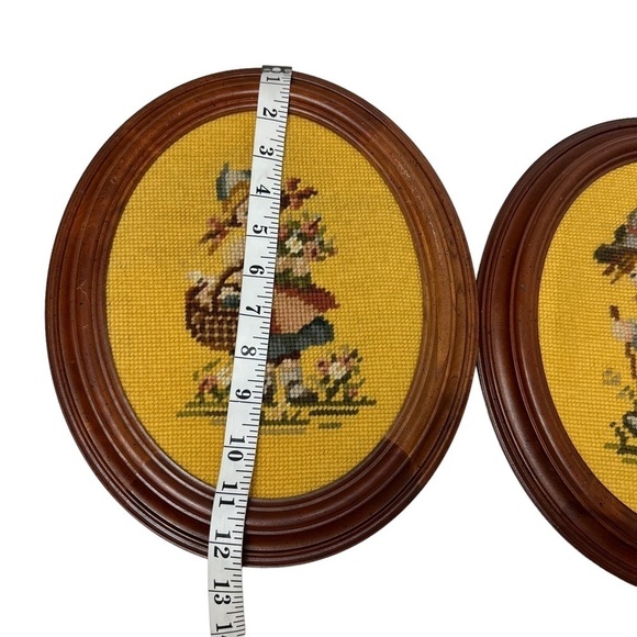 Vintage Needlepoint Hummel-Look Girl & Boy Oval Framed Petit Point Wood Gold - Picture 6 of 7